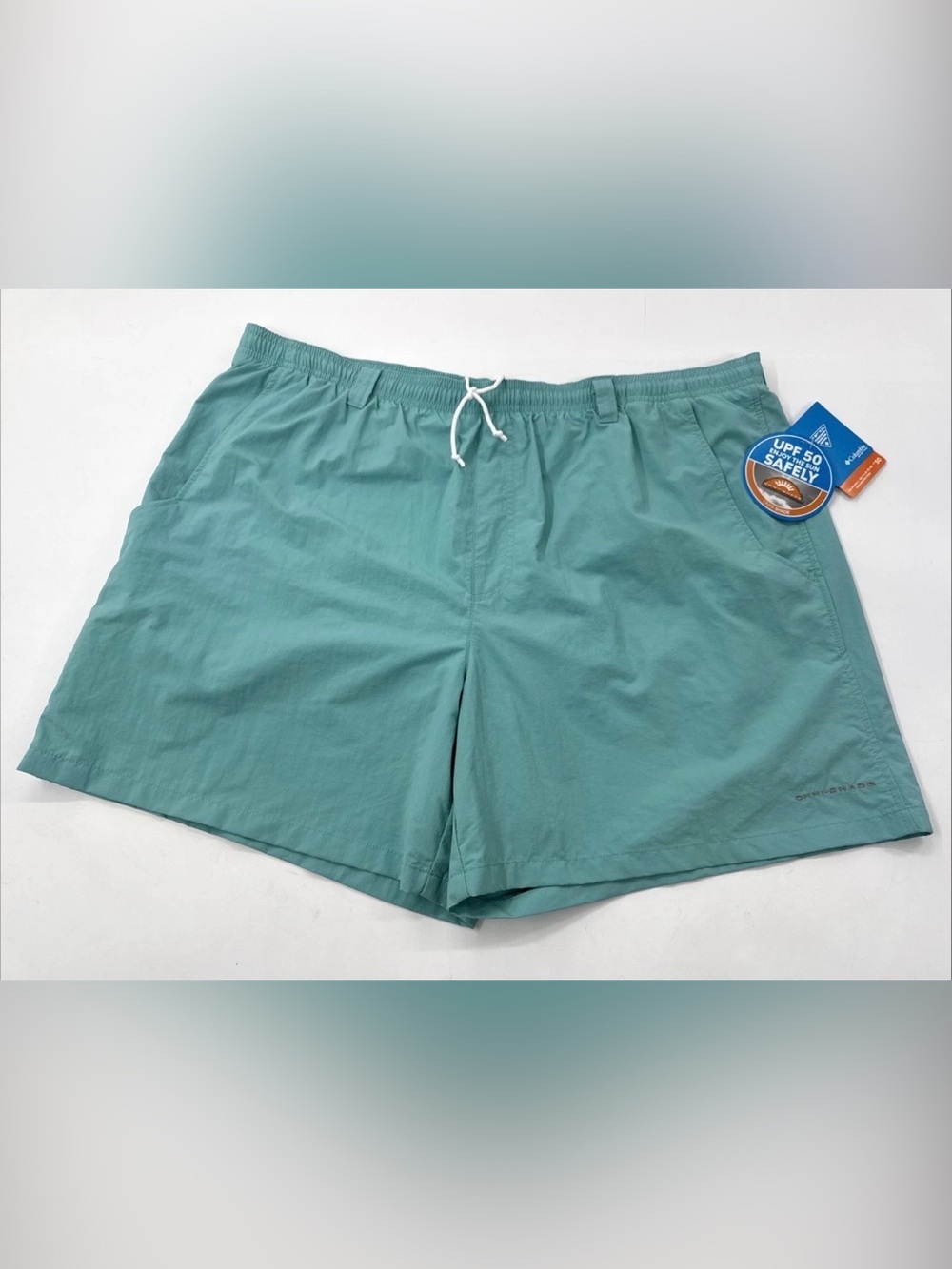 Columbia PFG Backcast III Water Shorts Mens 2XL Mesh Lined Green 6” Inseam NEW